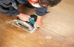 Hỏi thợ sửa chữa sàn gỗ cho phòng ngủ?
