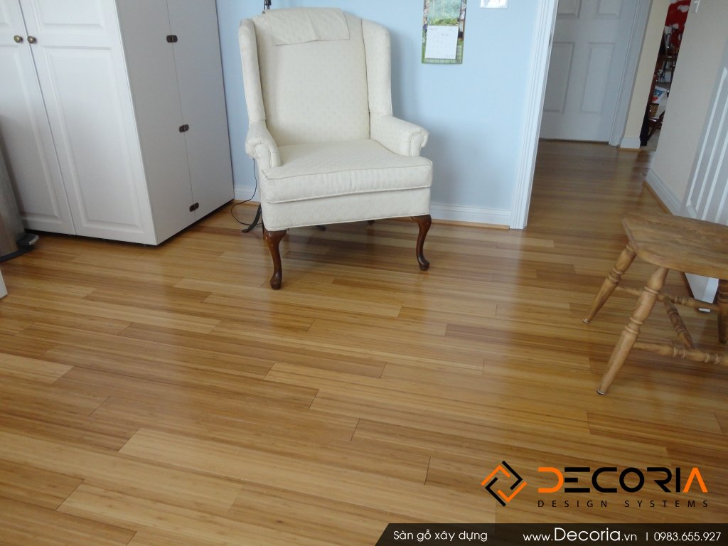 Mẫu sàn gỗ chung cư màu vàng xoan đào